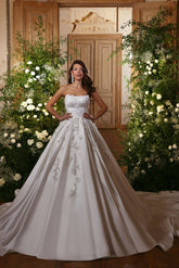 Fabulous White A-Line Strapless Beaded Ball Gown Sleeveless Cathedral Train Satin Wedding Dresses With 3D Flowers